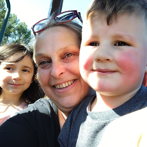 Meet your Posher, Terri - Picture 3 of 3